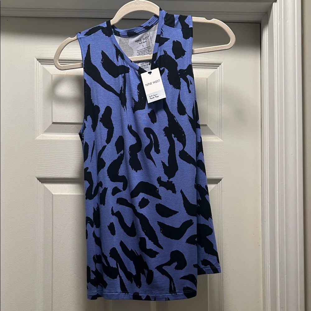 Nine West Abstract Blue and Black Muscle Tee